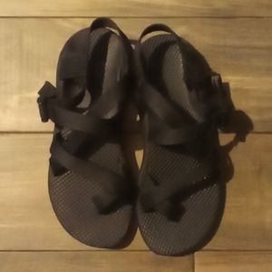 Women's Chacos Sz 10